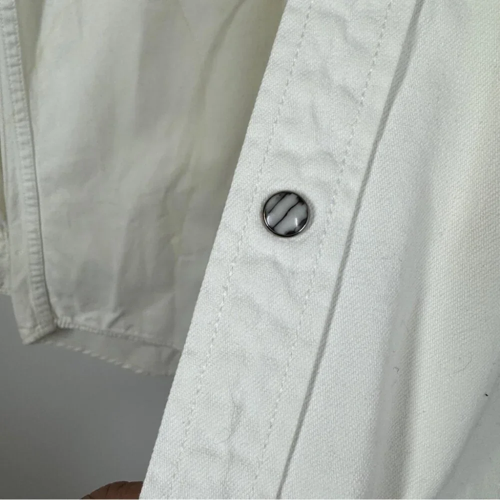 Vintage Levi’s White Western Button Up Shirt Mens Size S Classic Denim Style